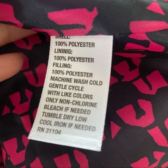 Crown and Ivy Fuchsia Quilted Style Jacket Brand New - Picture 12 of 12